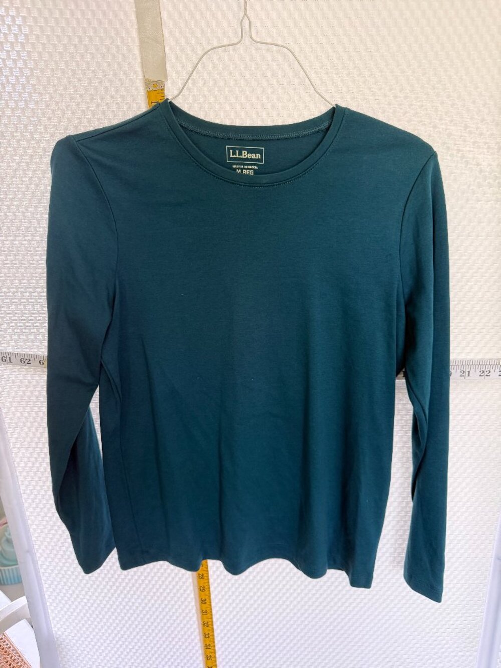 LL BEAN LONG SLEEVED CREW NECK TEE